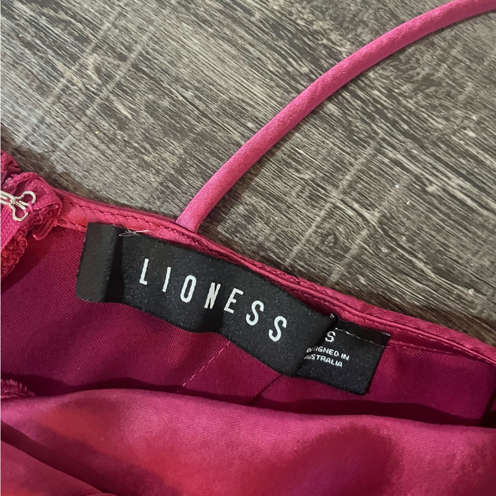 LIONESS Walk The Line Midi Dress in Magenta - Picture 5 of 9